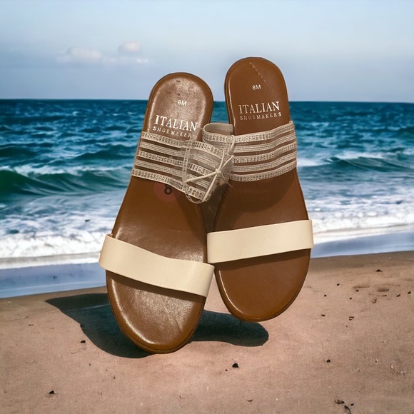 Italian Shoemakers Shoes - Women’s White Italian Shoe Makers Sandals/NWT -Size 8M